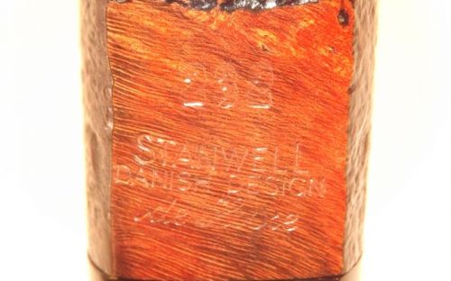 Stanwell Pfeife De Luxe 232 Black Sand